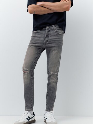 Pull&BearSkinny Traperice - siva boja: prednji dio