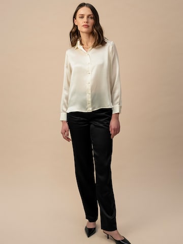 Chemisier 'Alva' Anse Victorin en beige : devant