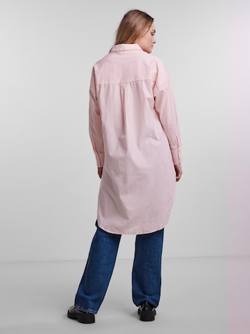 Camicia da donna 'Hallie' di PIECES in rosa