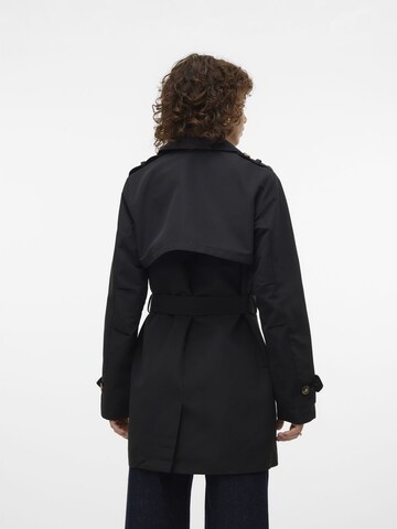 Manteau mi-saison 'CHLOE' VERO MODA en noir