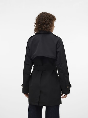 VERO MODA Between-Seasons Coat 'CHLOE' in Black