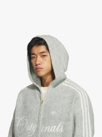 ADIDAS - Pullover em cinzento