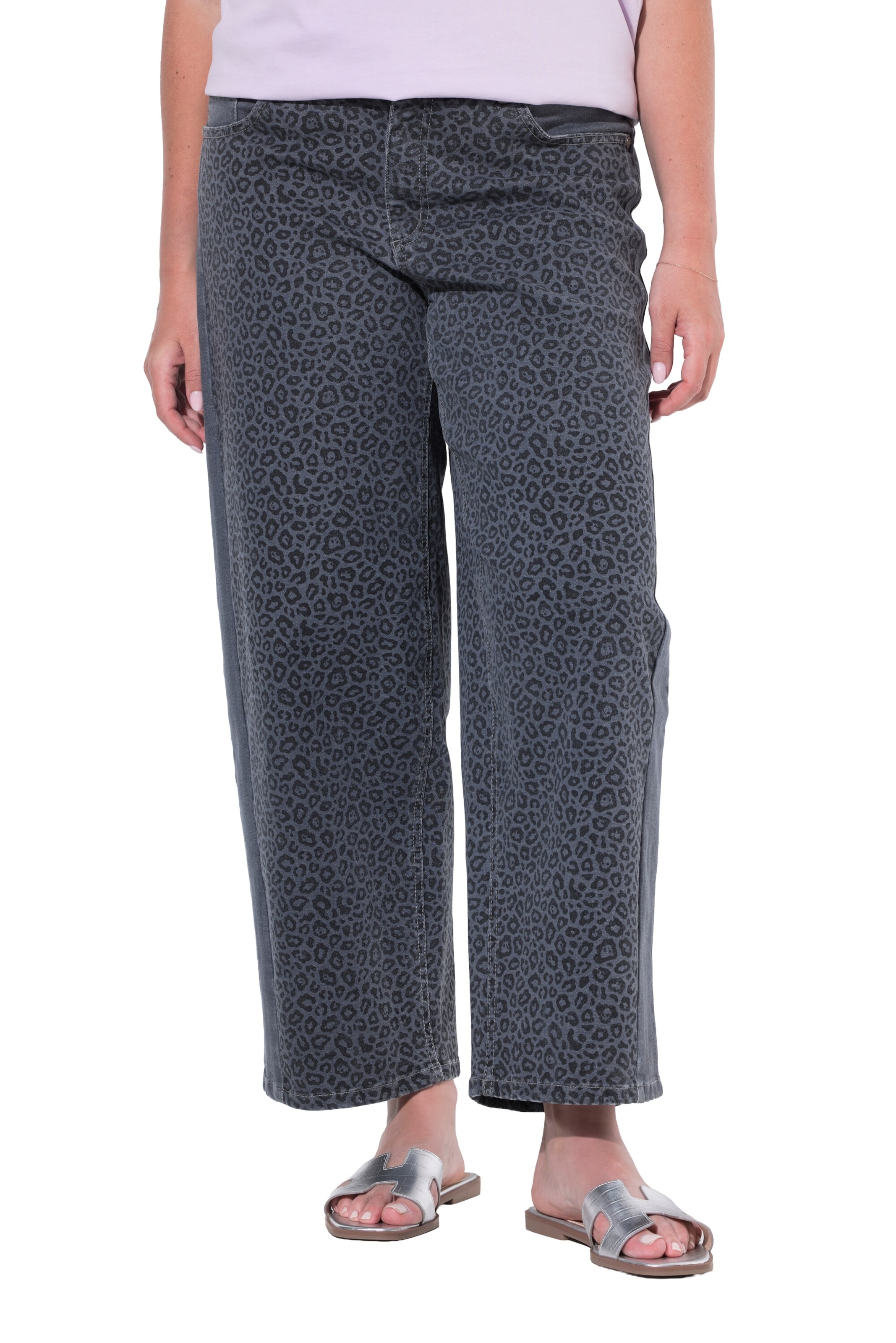 Angel of Style Barrel Jeans in Grey: front