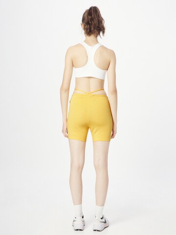 Nike Sportswear Скинни Леггинсы 'EVERYDAY' в Желтый