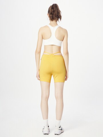 Nike Sportswear Skinny Leggings 'EVERYDAY' in Yellow