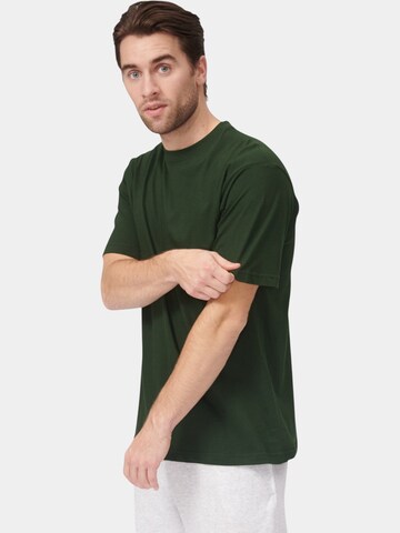 TEESHOPPEN Shirt in Green