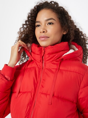 Veste d’hiver GAP en rouge