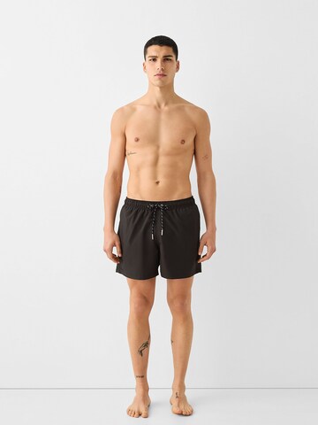 Bershka Badeshorts in Schwarz