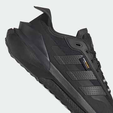 ADIDAS SPORTSWEAR - Zapatillas deportivas bajas 'Avryn' en negro