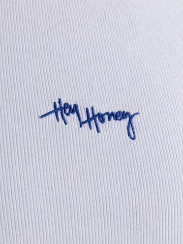 Hey Honey - Top 'Rib Tank' en blanco