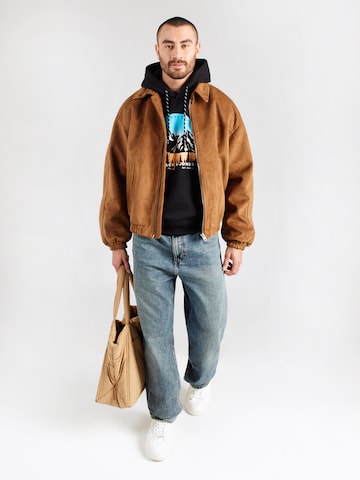 Sweat-shirt 'JJEXPLORER' JACK & JONES en noir