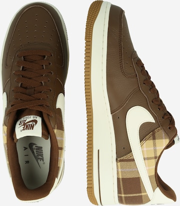 Sneaker bassa 'AIR FORCE 1 07 LX' di Nike Sportswear in marrone