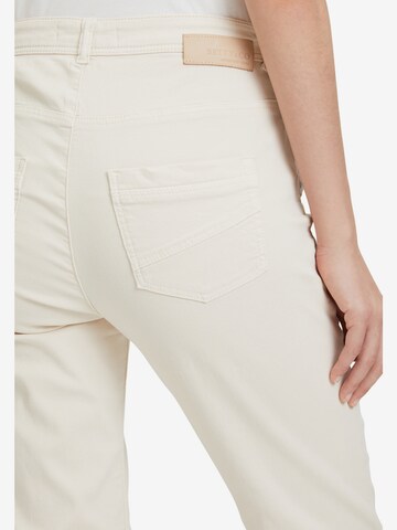 Slimfit Pantaloni di Betty & Co in beige
