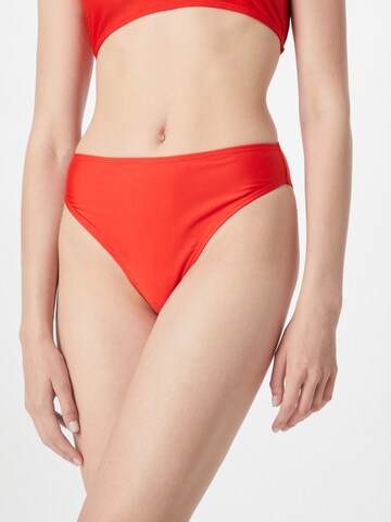 Nasty Gal Dół bikini w kolorze czerwony: przód