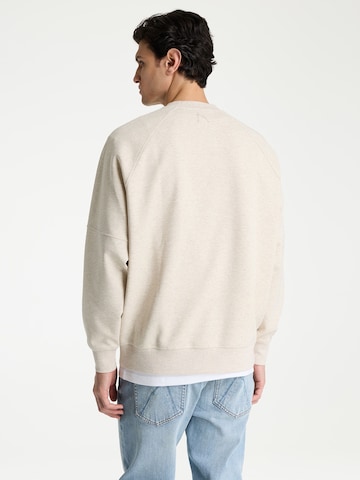 CHASIN' Sweatshirt ' Core AIR' in Beige