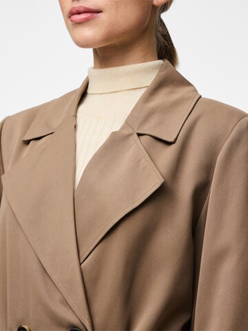 Cappotto di mezza stagione 'PCScarlett' di PIECES in marrone
