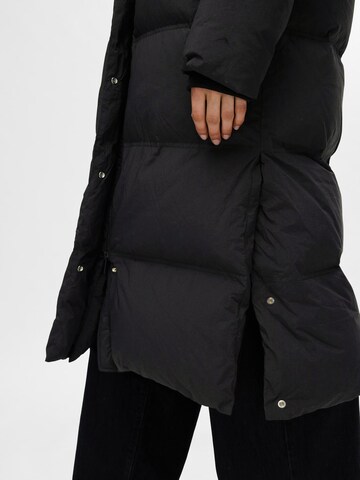 Manteau d’hiver 'SLFSOFIE-NITA' SELECTED FEMME en noir