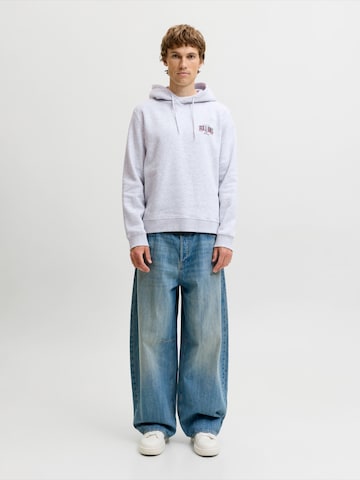 JACK & JONES Свитшот 'JJAERO' в Серый