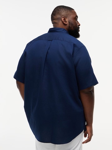 Tommy Hilfiger Big & Tall Comfort fit Koszula w kolorze niebieski