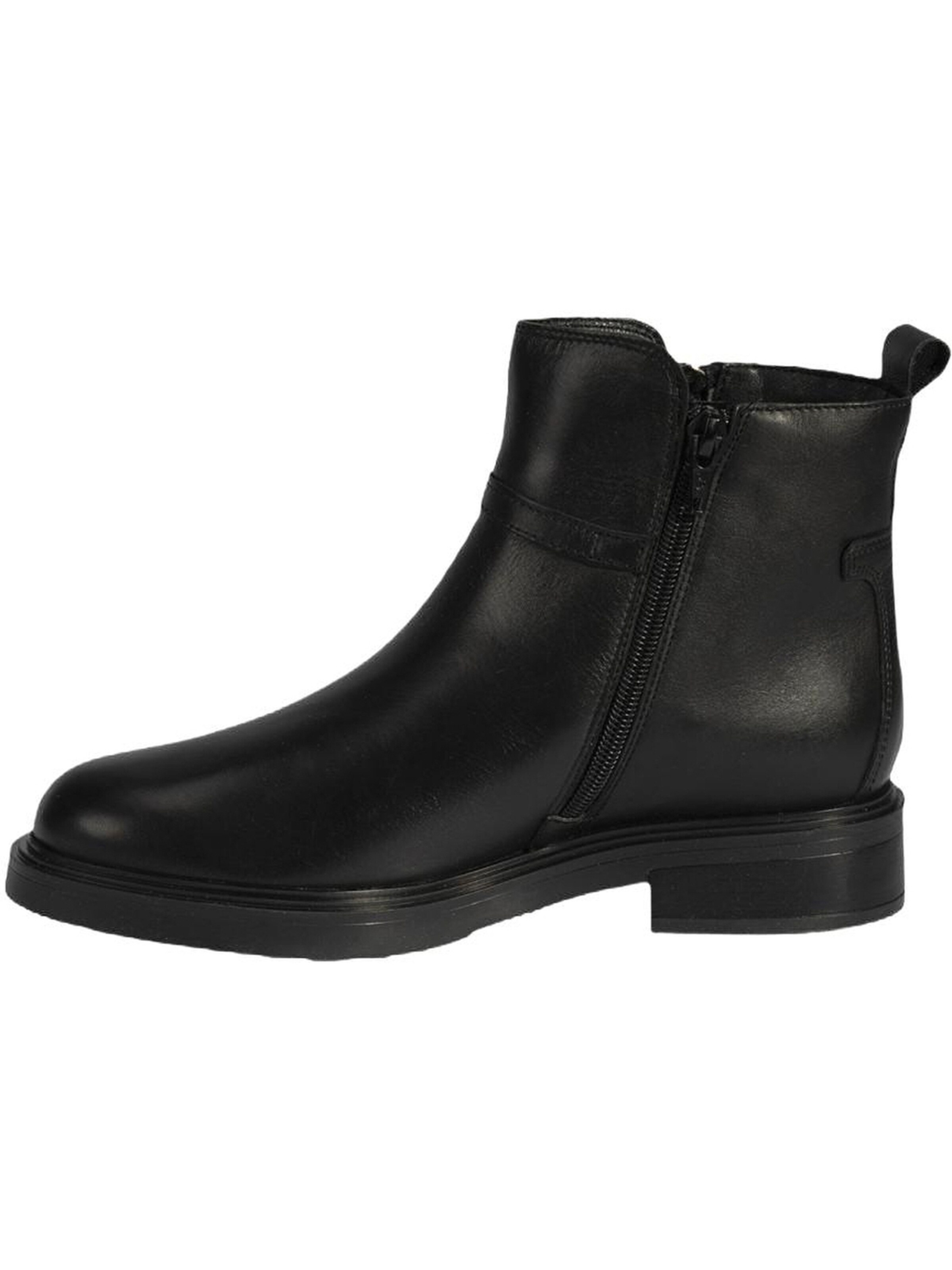 Desa Boots in Black