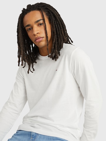 Tommy Jeans Shirt in White