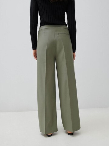 Loosefit Pantalon à pince 'Hailey' ABOUT YOU x Marie von Behrens en vert