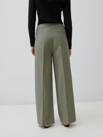 ABOUT YOU x Marie von Behrens Loose fit Pleat-Front Pants 'Hailey' in Green