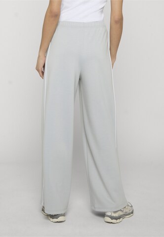 Urban Classics Wide Leg Hose in Grau