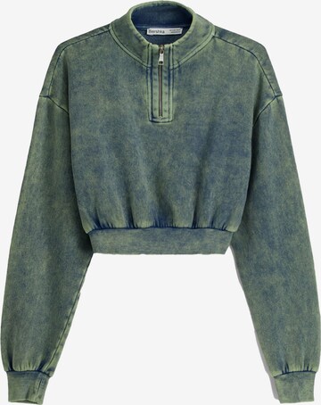 Bershka Sweatshirt in Green: front