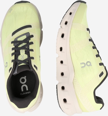 On Running Shoes 'Cloudgo' in Green: front