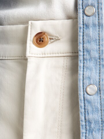 GAP Regular Trousers 'ESSENTIAL' in Beige