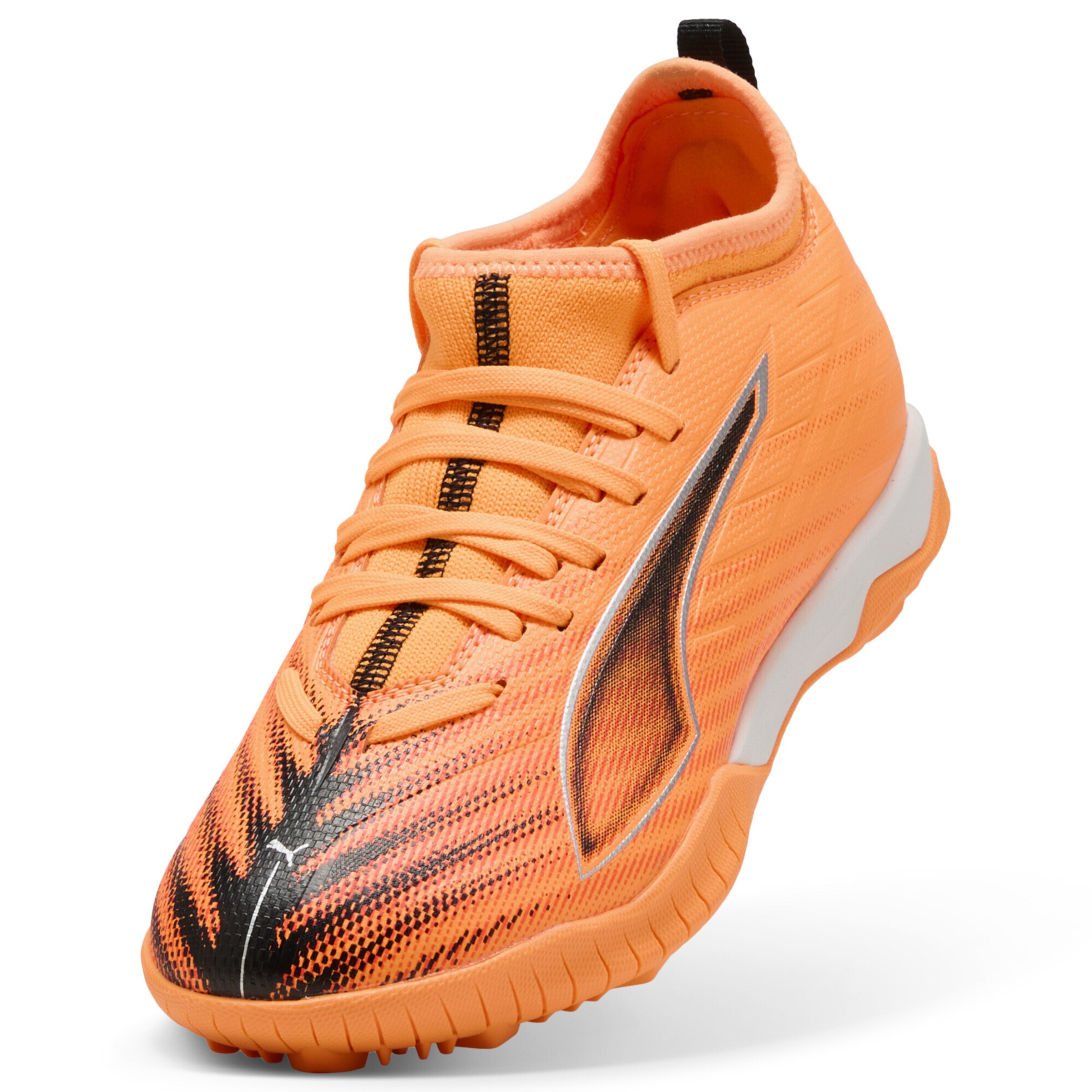 PUMA Sportschoen 'Ultra 6 Match' in Oranje