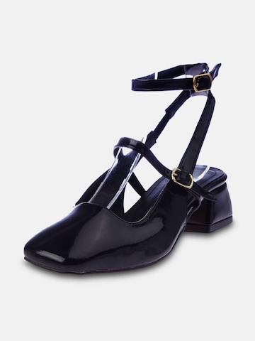 Pumps de la Trendyol pe negru: față