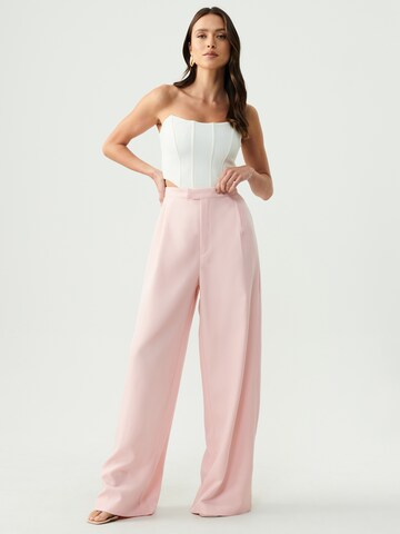 BWLDR Wide Leg Hose in Pink