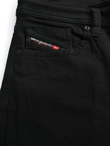 Regular Jean 'Larkee-X' DIESEL en noir