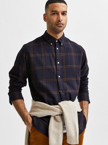 SELECTED HOMME - Ajuste estrecho Camisa en marrón