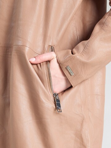 Cappotto di mezza stagione di Maze in rosa