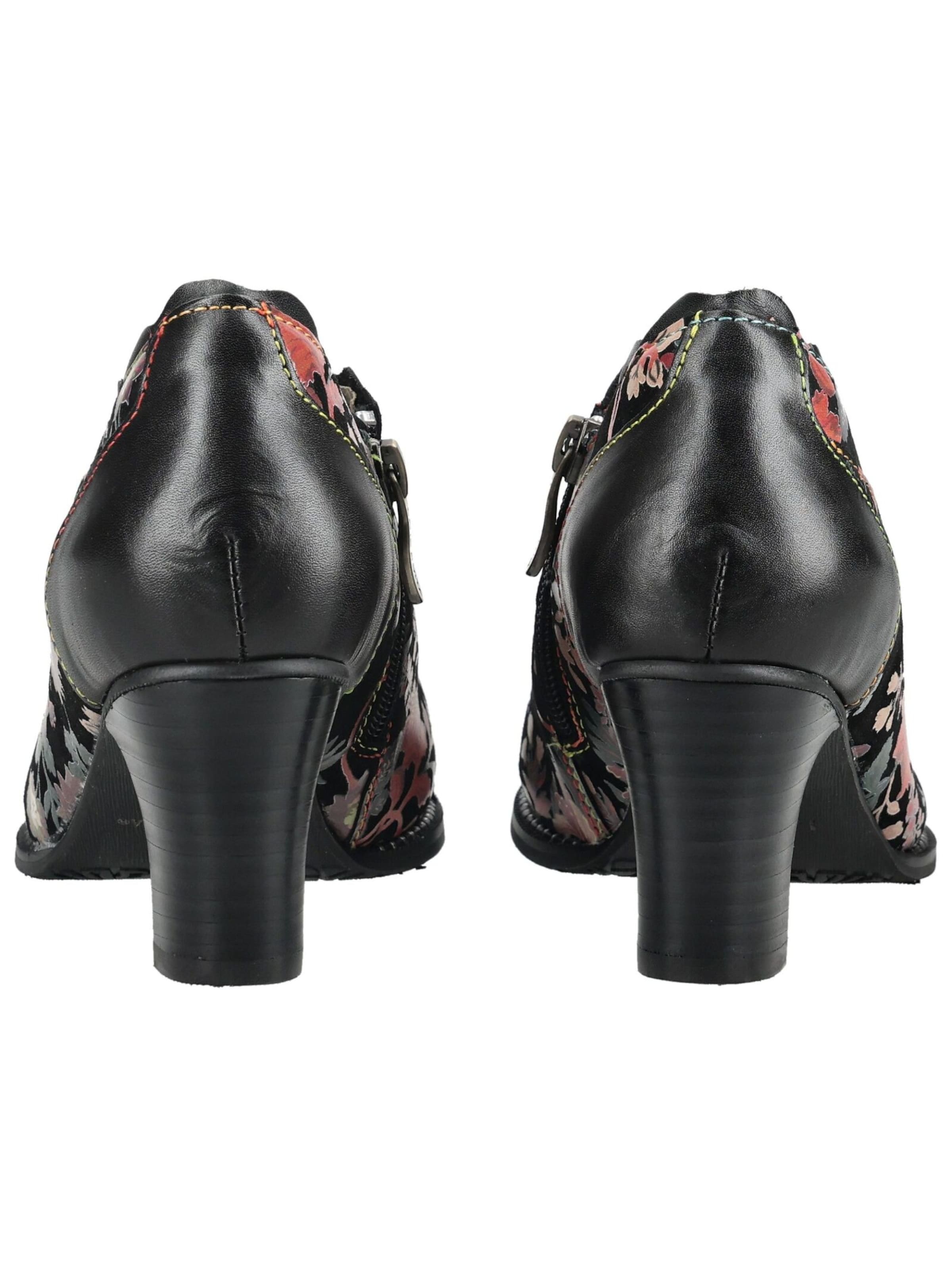 Laura Vita Pumps met hoge voorkant in Zwart