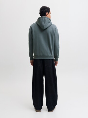 JACK & JONES Свитшот 'JJEBRADLEY' в Серый