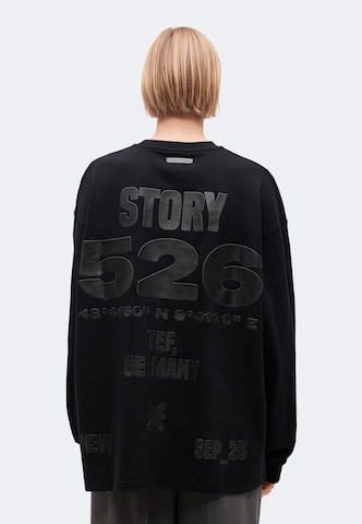 Karo Kauer Shirt in Black: front
