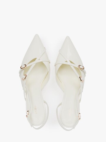 Estro Slingpumps '2408-9'‌‌‌‌‌ in Beige