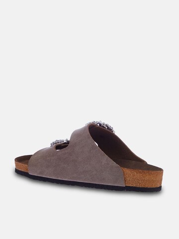 Trendyol Pantolette in Braun