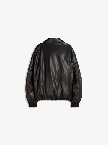 Veste mi-saison Bershka en noir