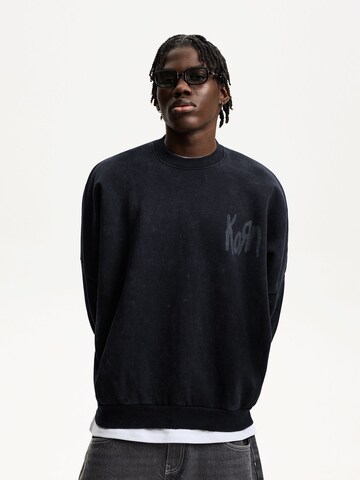 Felpa di Bershka in nero: frontale