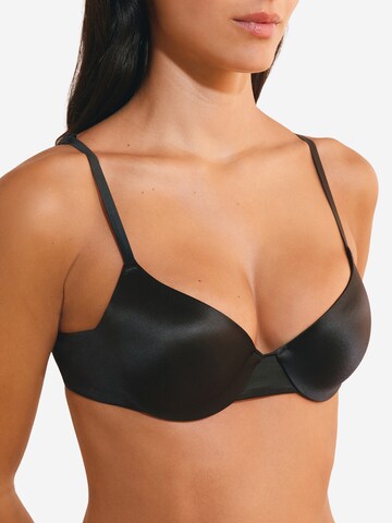 Triangolo Reggiseno 'Pure Glow' di ETAM in nero
