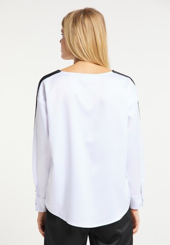 RISA - Blusa en blanco