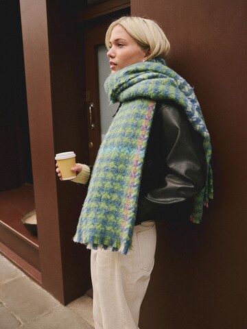 Next Szalik w kolorze zielony