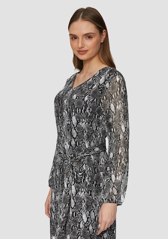 Robe s.Oliver en gris