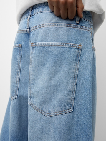 Pull&Bear Zvonové kalhoty Džíny – modrá