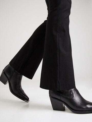 NÜMPH Boot cut Pants 'NUKATTY' in Black